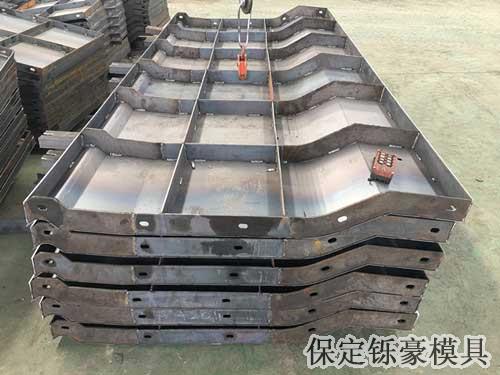 公路防撞墻模具價(jià)格 公路防撞墻模具價(jià)格