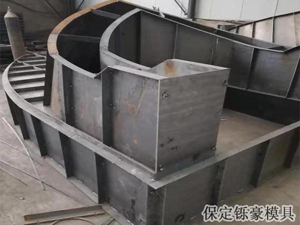 高速公路收費(fèi)站模具